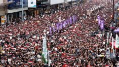 홍콩 ‘송환법 철폐’ 요구 ‘검은 대행진’…주최측 “200만 모여”