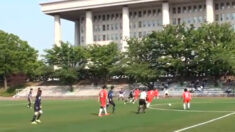 여·야 국회의원들, 9월 정기국회 앞두고 국회운동장서 축구로 맞대결