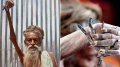 “힌두교 신에게 바칩니다” 45년 동안 오른팔 들고 산 인도인